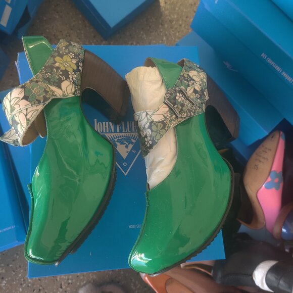 John fluevog Prepares shoes size 12W 10M New